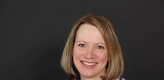 Portraitfoto Sonja Hähner